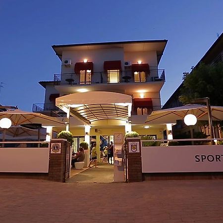 Sportur Club Hotel Cervia Exterior photo